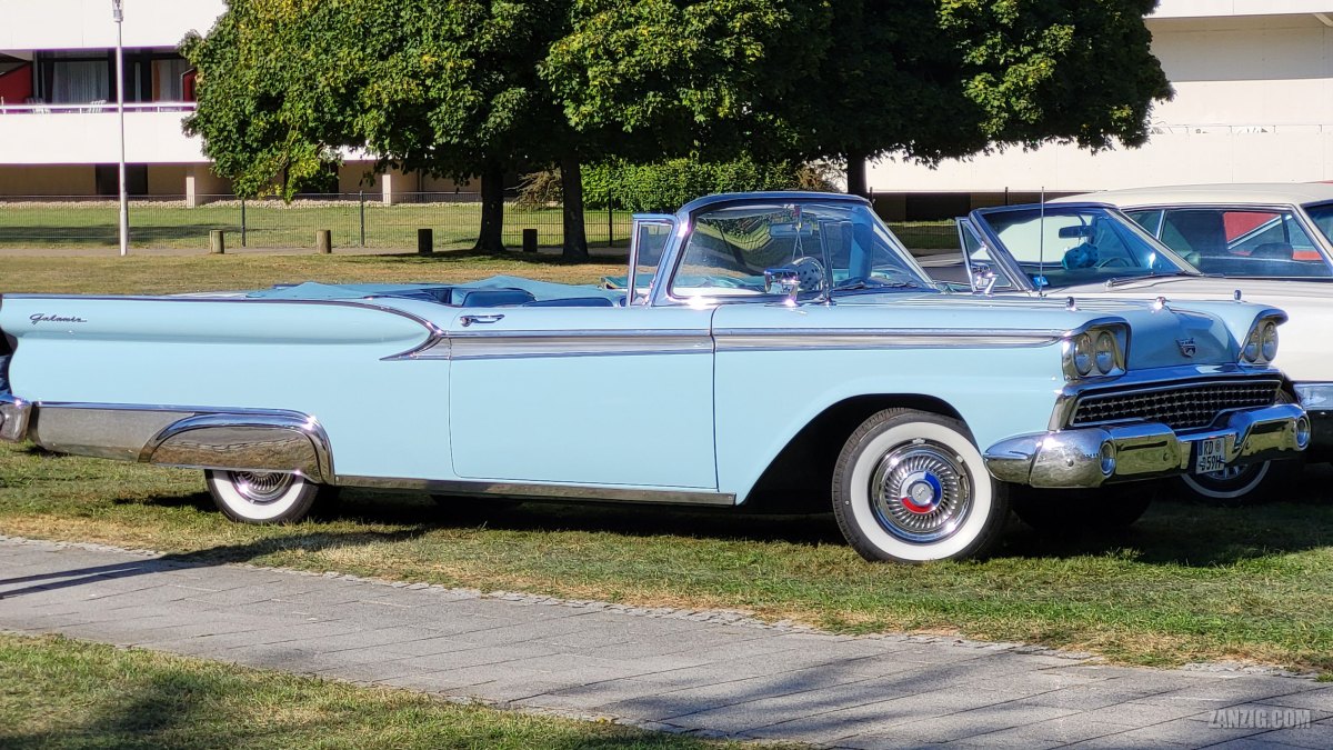 1959 Ford Galaxie Sunliner Convertible&nbsp;(II)
