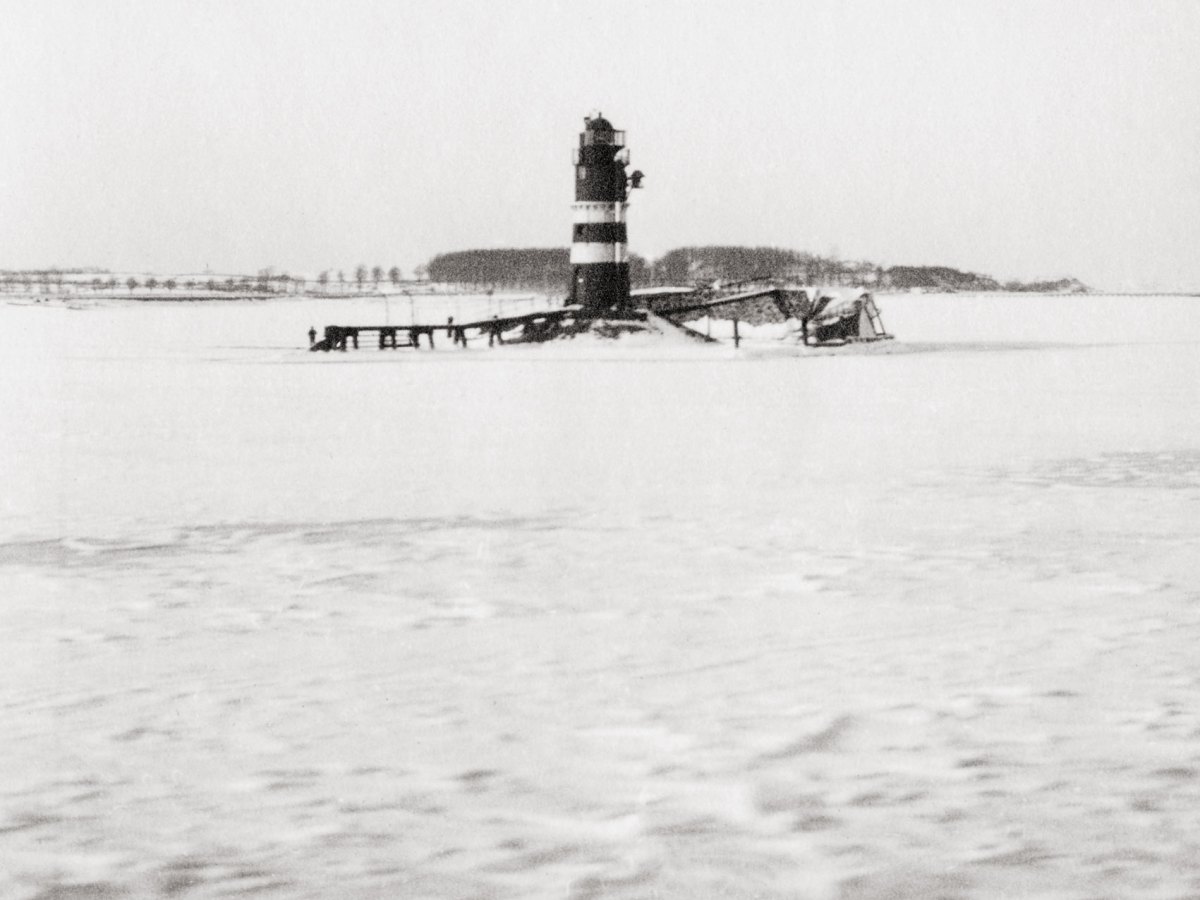 Frozen Lighthouse Friedrichsort, Kiel, Germany,&nbsp;1929