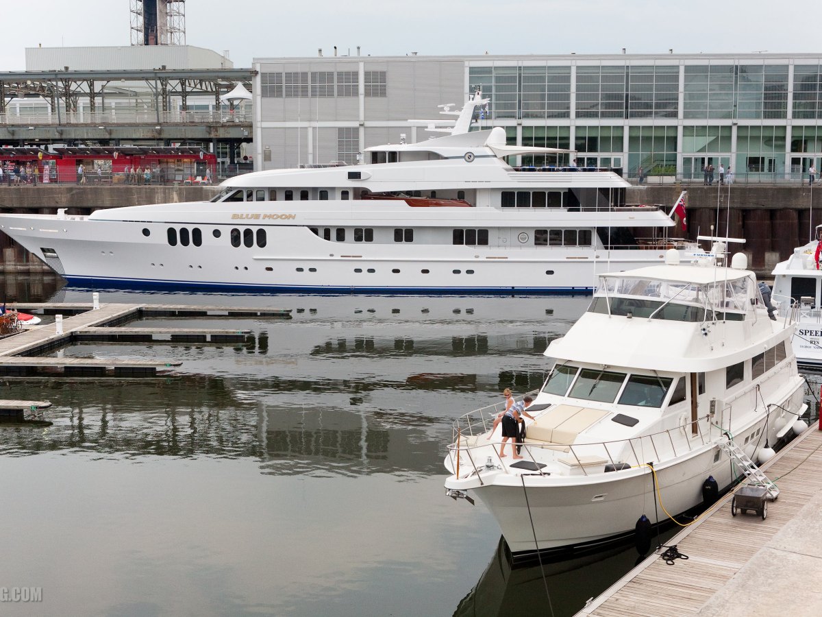 Feadship Blue Moon, Montreal,&nbsp;Canada